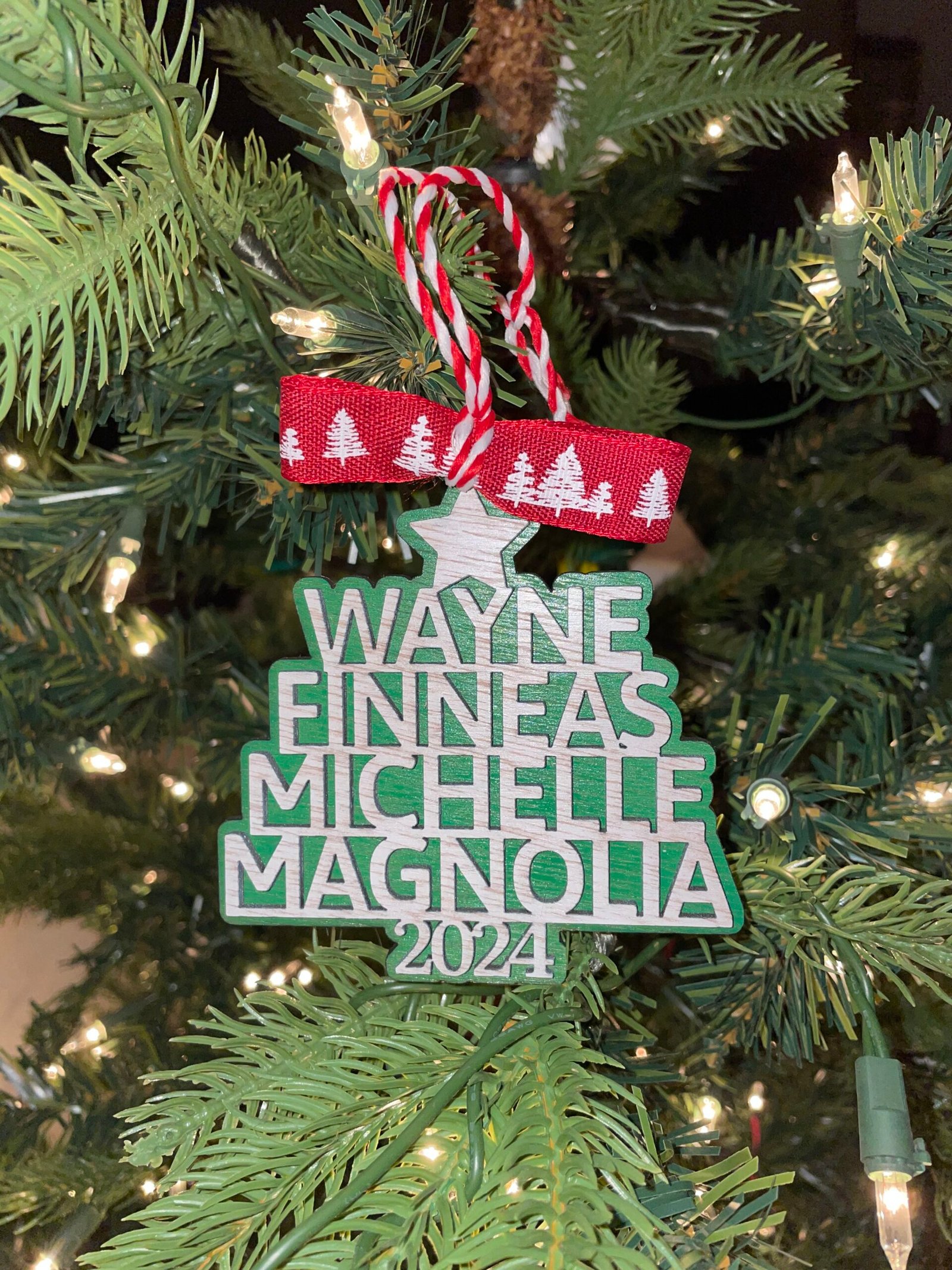 Custom Family Name Ornament Magnet – Personalized Laser Engraved Wood Holiday Gift